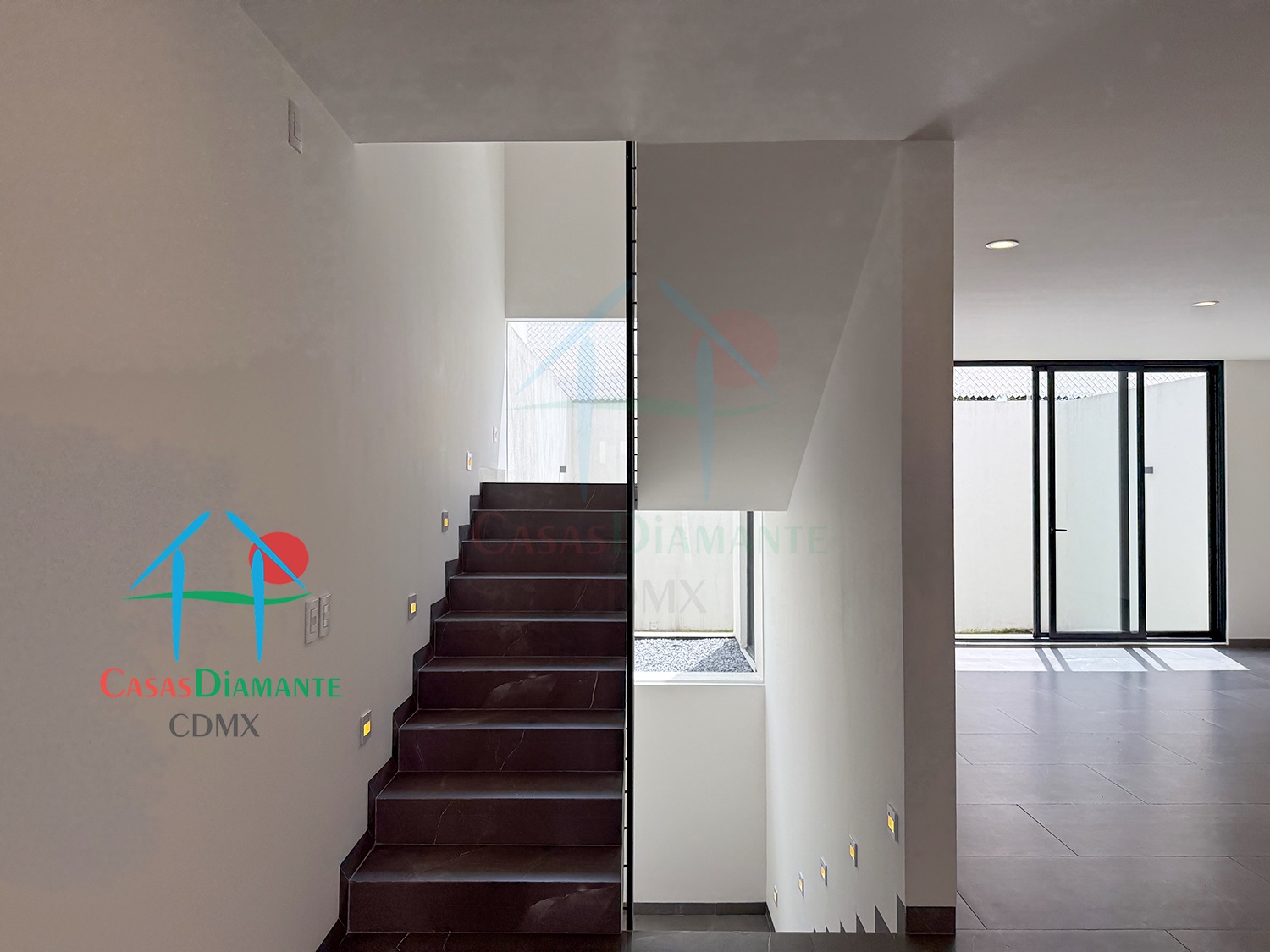 Las Águilas Verdun Casa F - Escaleras 1